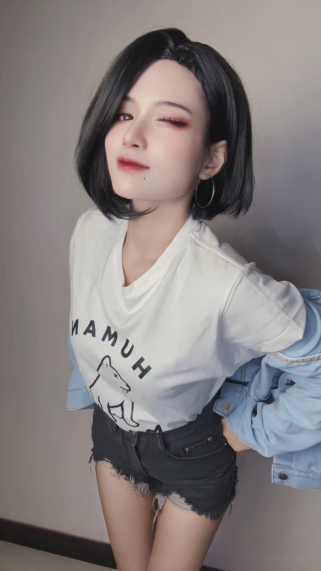 NicoShaffara Yumi Lee第 16 张图片