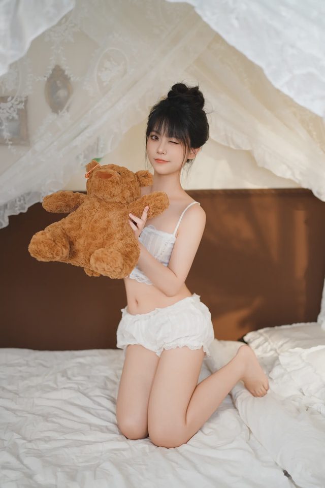 洛城雪 白色吊带第 5 张图片