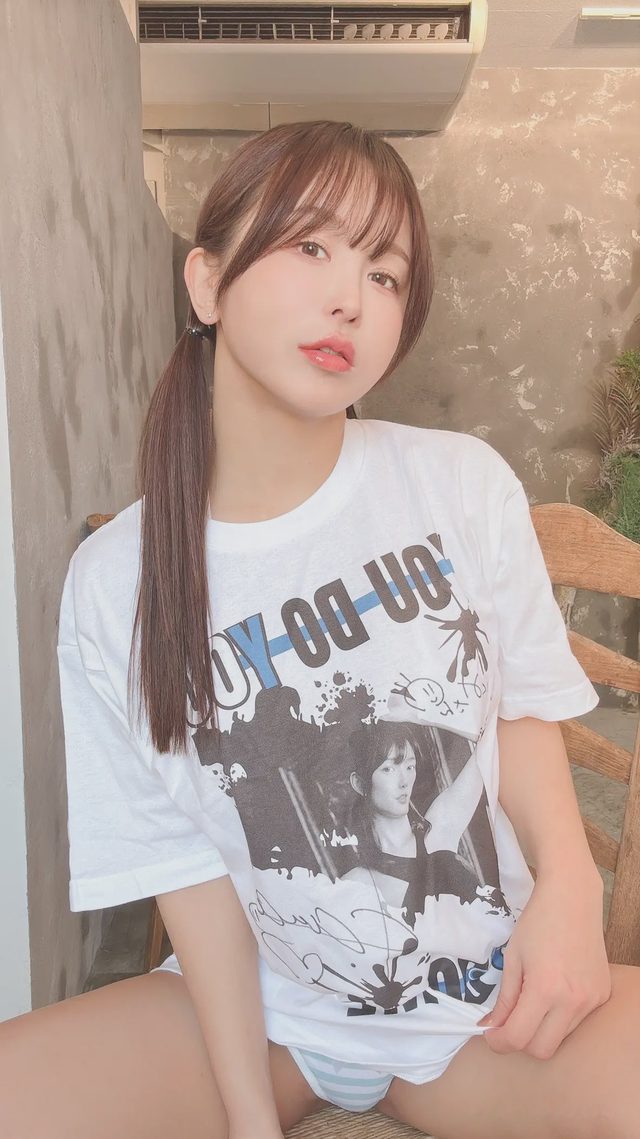 いくみ Fantia 20260117 My Favorite T-Shirt图册封面