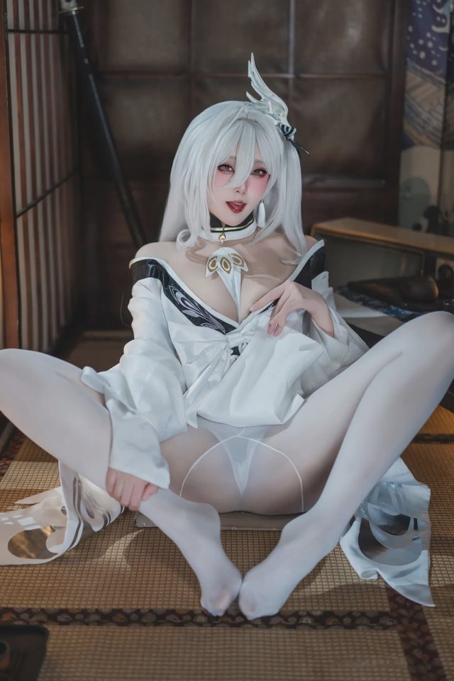 Natsuko夏夏子 碧蓝航线 白凤和服第 35 张图片