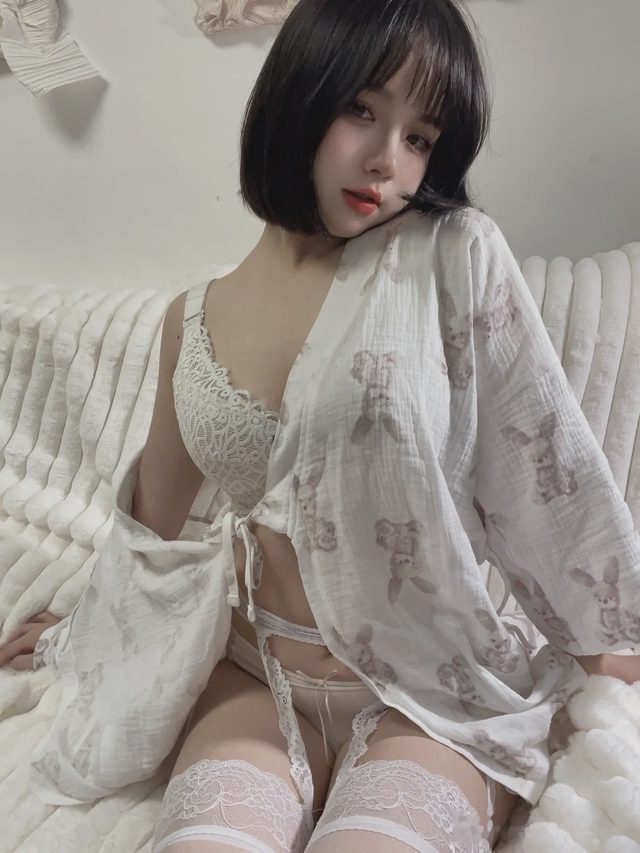 葱油饼er 白色小熊睡衣第 16 张图片