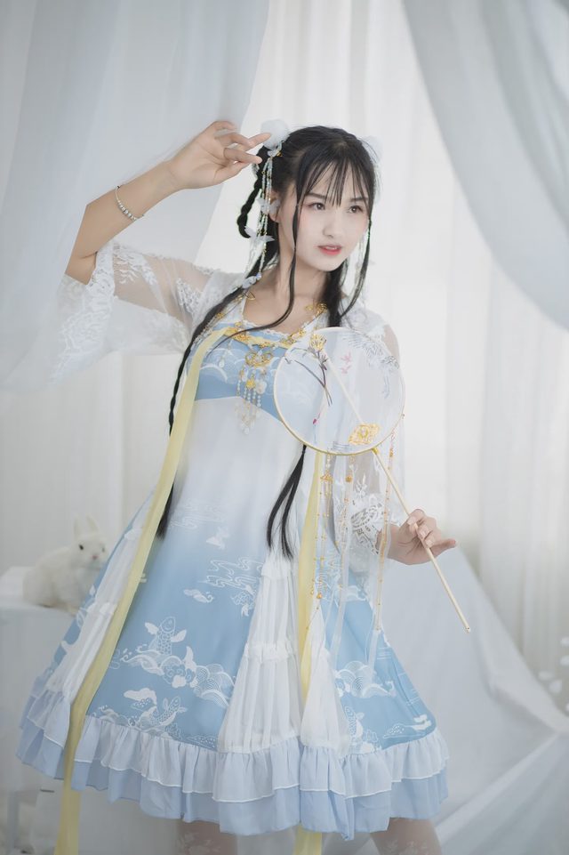 情阡 Lolita私影图册封面
