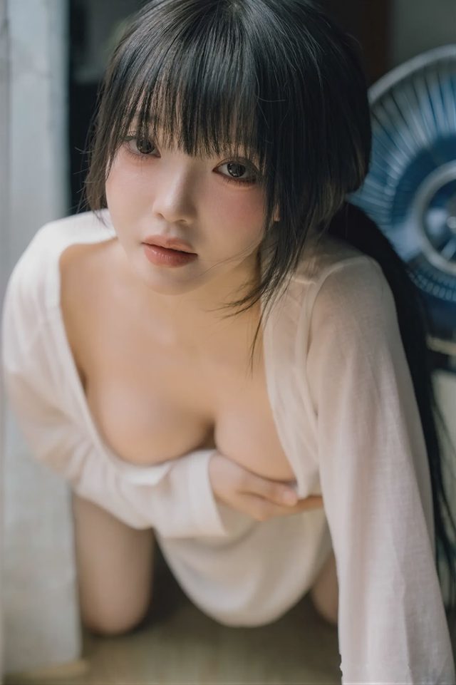 YunGaegul 윤개굴 Herovia Summer Sunshine第 12 张图片