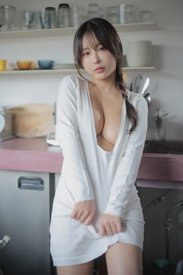 いくみ Fantia 20260419 A Revealing Dress and Then第 2 张图片