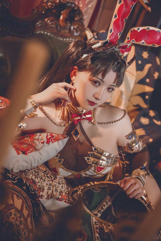 一只郁_可爱_凛 《FGO》伊什塔尔•兔女郎同人cosplay第 9 张图片