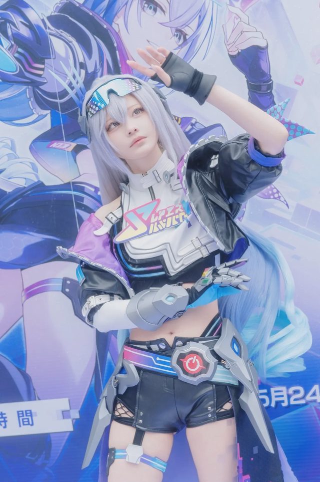 やもはちこ Silver Wolf LV999第 3 张图片
