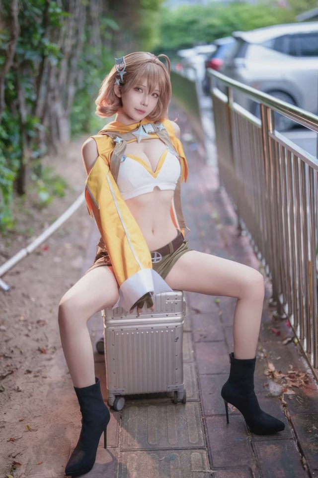 抱走莫子A 萤火虫动漫嘉年华 阿妮斯 超级巨星第 11 张图片