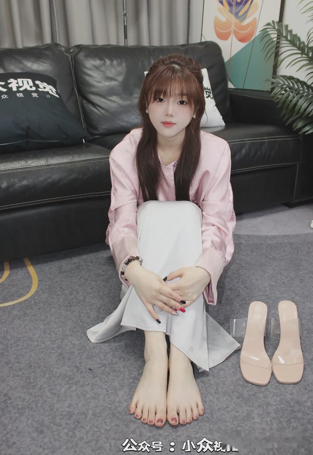 小薯条nienie 小众视觉 No.039第 32 张图片