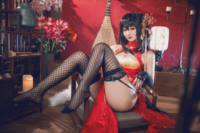 羽生三未 碧蓝航线 大凤 旗袍第 2 张图片