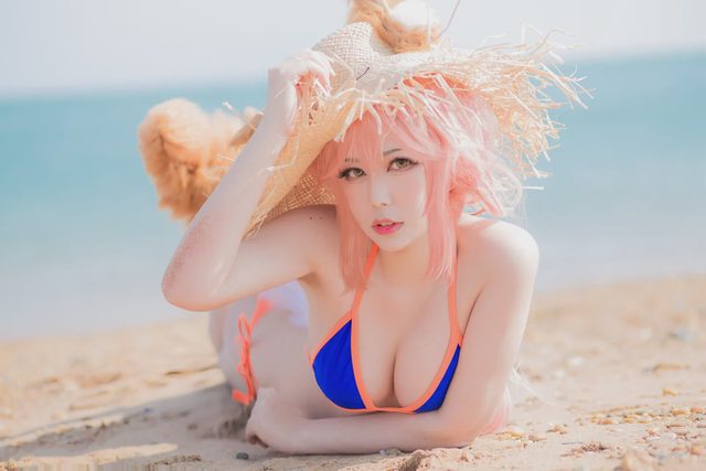 浮力妹 夏日炎炎，肯定还是泳装好看啦第 2 张图片