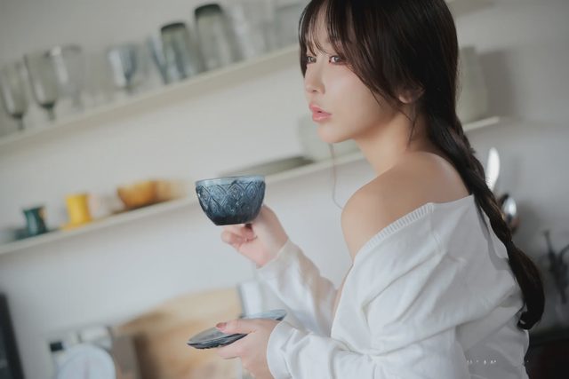 いくみ Fantia 20260419 A Revealing Dress and Then第 6 张图片