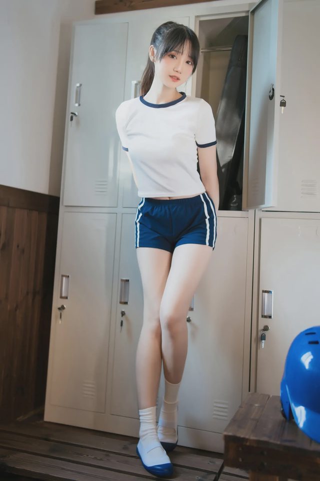 焖焖碳 体操服第 15 张图片