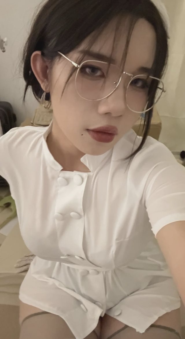 HongBin kurenai960407 Nurse图册封面