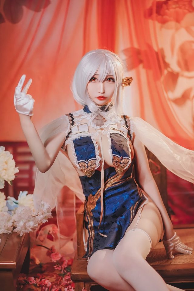 《碧蓝航线》天狼星旗袍cosplay第 7 张图片