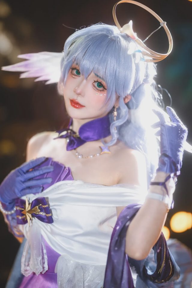 丝言Rainie 知更鸟图册封面