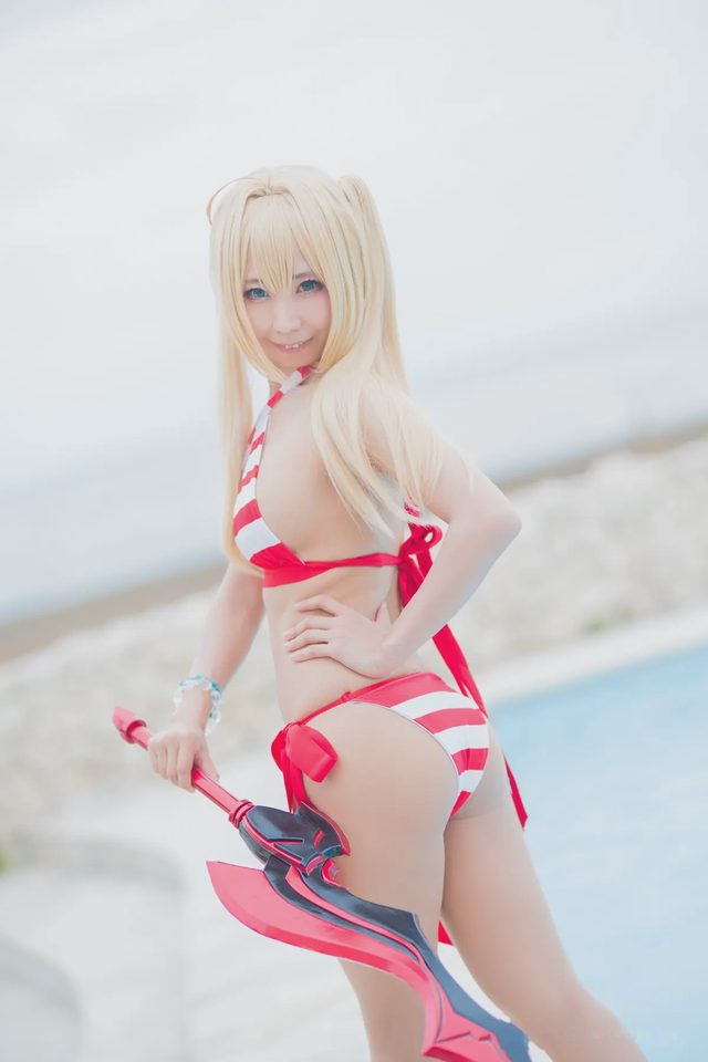 さくら提督 Nero Swimsuit第 6 张图片
