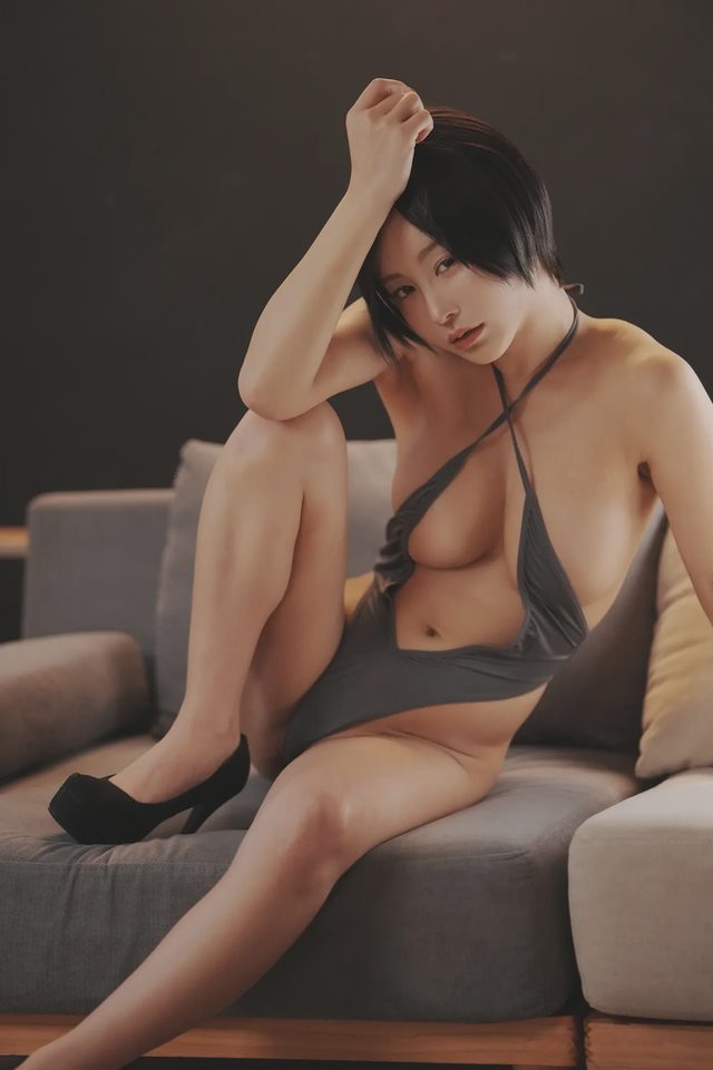 いくみ Fantia 20260317 Boyish High-Cut Swimsuit第 11 张图片