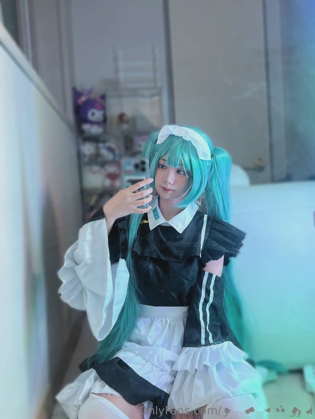 YunaSkye Maid Miku第 6 张图片