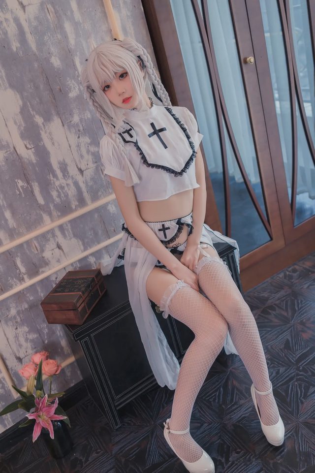 五更百鬼 圣女 吊带白丝第 27 张图片