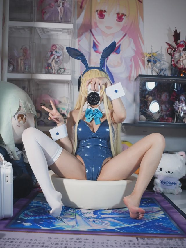 白栎Shirly 碧蓝档案 飞鸟马时 兔女郎第 4 张图片