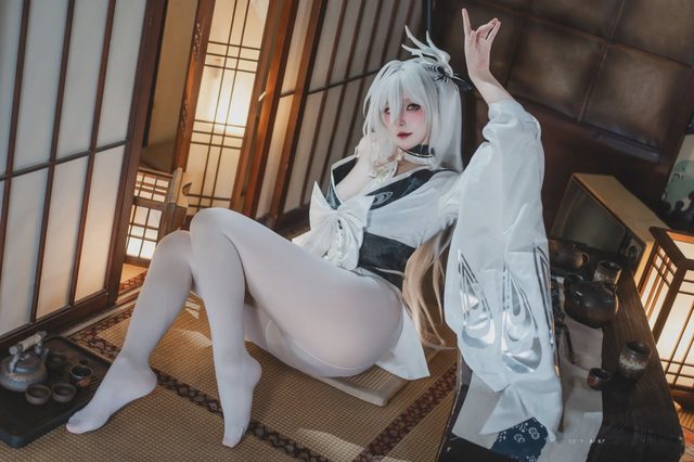 Natsuko夏夏子 碧蓝航线 白凤和服第 33 张图片