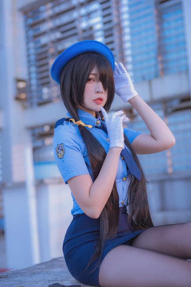 二佐Nisa 约会大作战 狂三 女警第 1 张图片