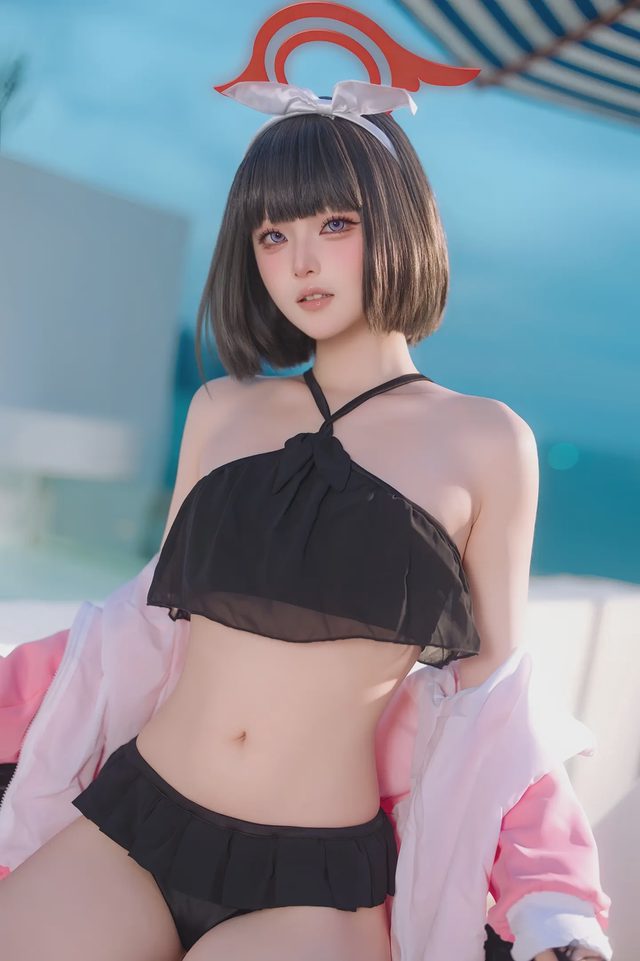 屿鱼 碧蓝档案 静山真白 泳装第 2 张图片