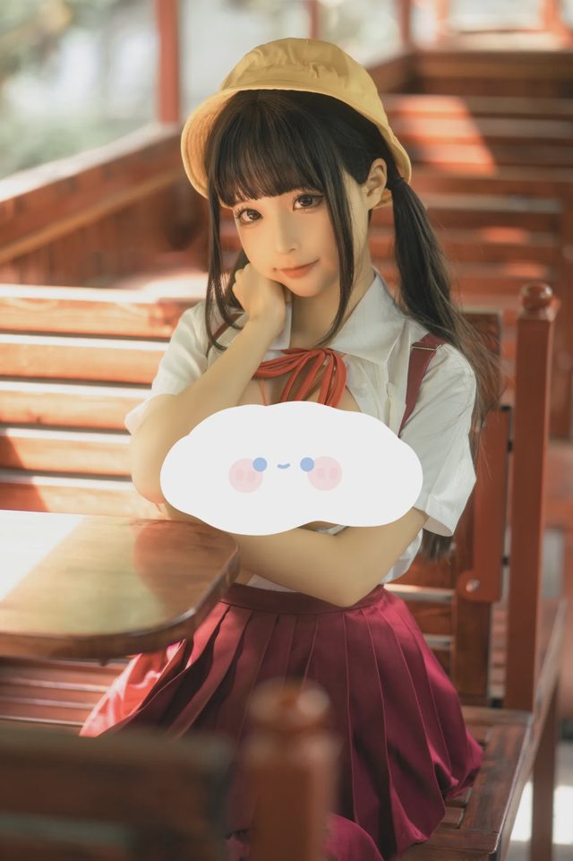 《红火车》少女写真第 9 张图片