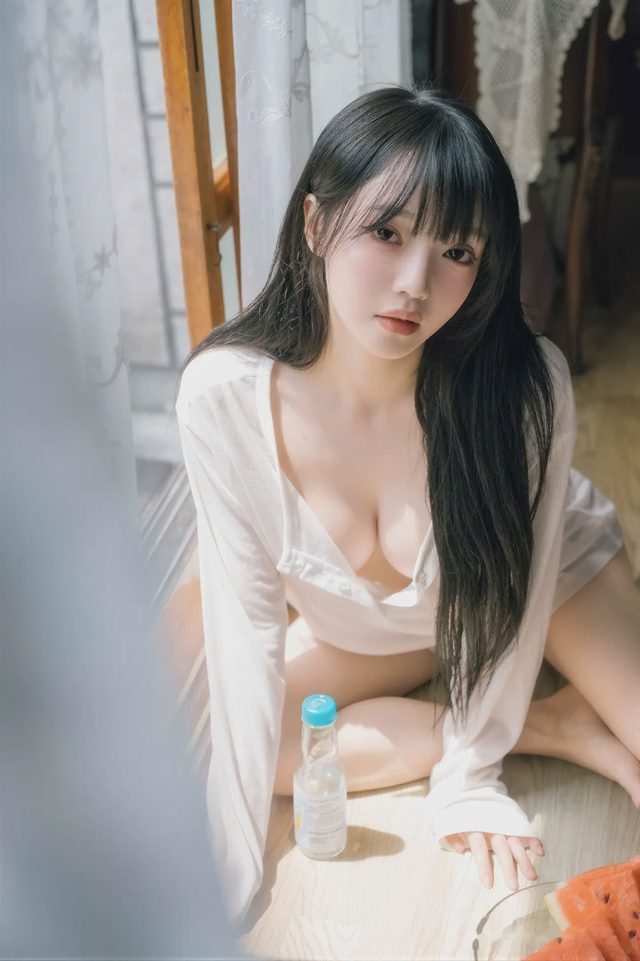 YunGaegul 윤개굴 Herovia Summer Sunshine第 6 张图片