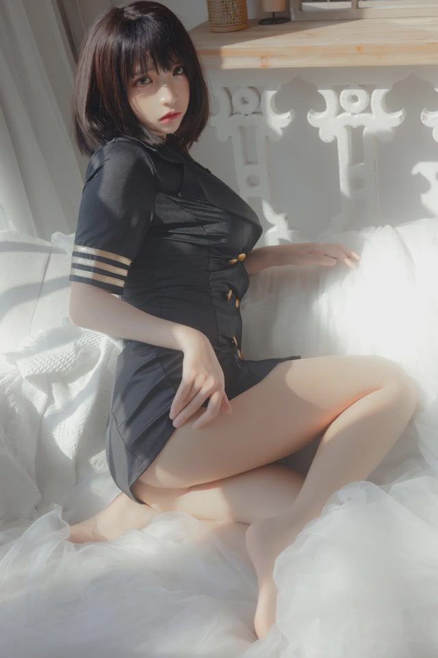 疯猫ss 黑色制服第 8 张图片