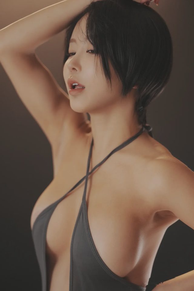いくみ Fantia 20260317 Boyish High-Cut Swimsuit第 7 张图片