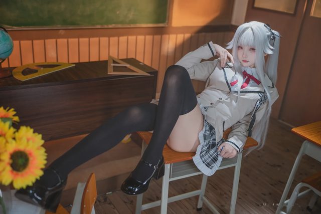 大大卷卷小卷 美少女万华镜 篝之雾枝 校服第 6 张图片