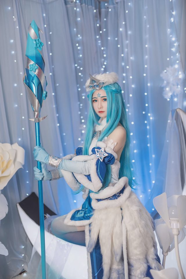 孟涵僖 王者荣耀王昭君原皮冰雪之华cos正片第 2 张图片