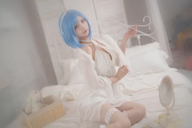 画晴 《碧蓝航线》恰巴耶夫睡衣cosplay第 4 张图片