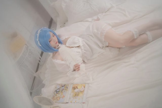 画晴 《碧蓝航线》恰巴耶夫睡衣cosplay第 5 张图片