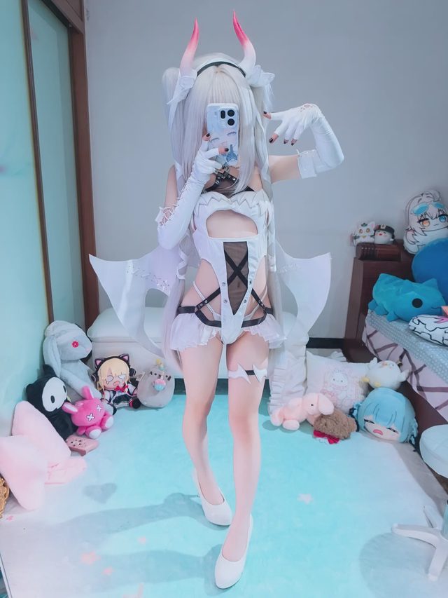 冷reng NIKKE 白兔 恶魔第 11 张图片