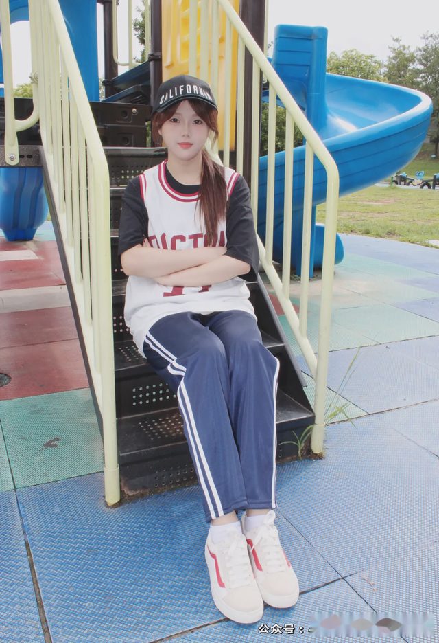 小薯条nienie 小众视觉 No.044第 5 张图片