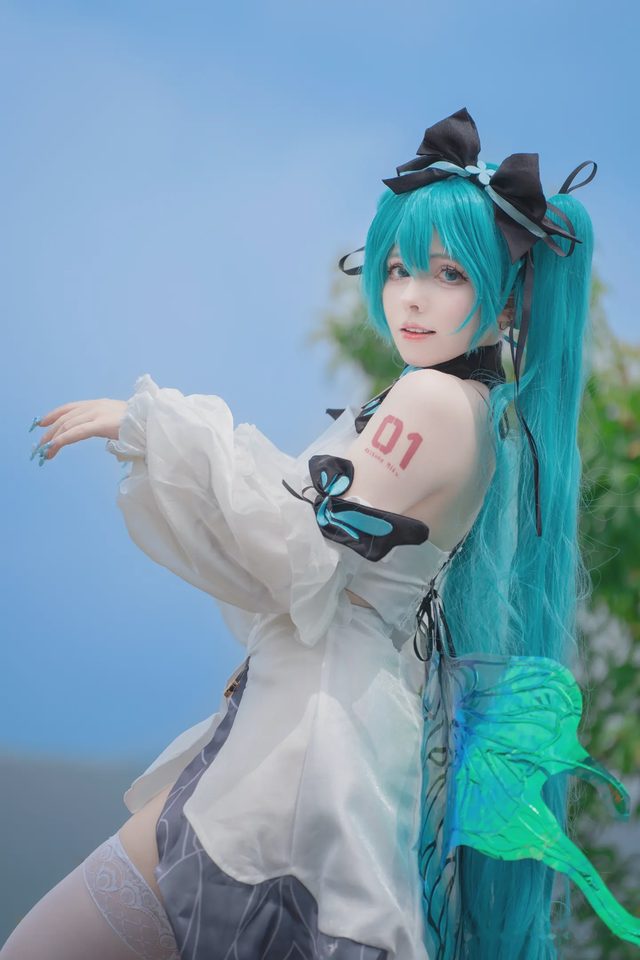 SayaScarlet Miku图册封面