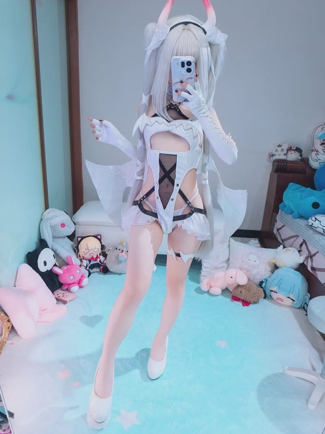 冷reng NIKKE 白兔 恶魔第 16 张图片