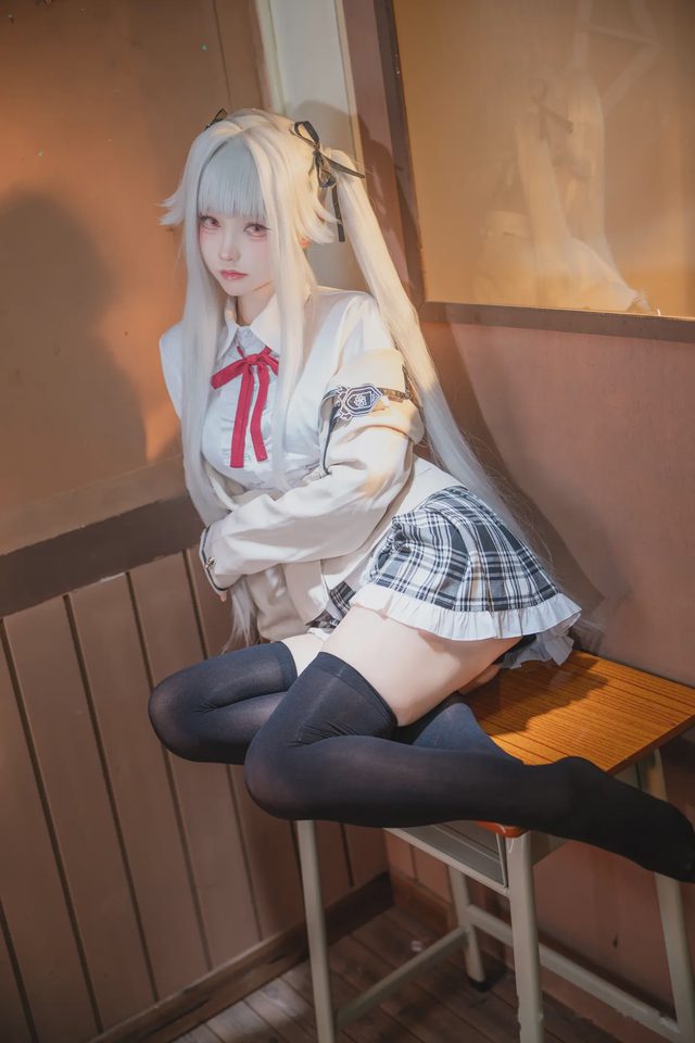 大大卷卷小卷 美少女万华镜 篝之雾枝 校服第 18 张图片