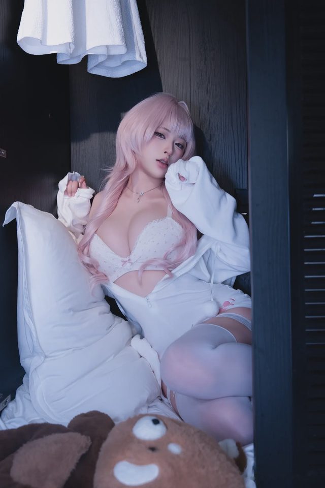 清水由乃 衣柜里的兔子第 36 张图片