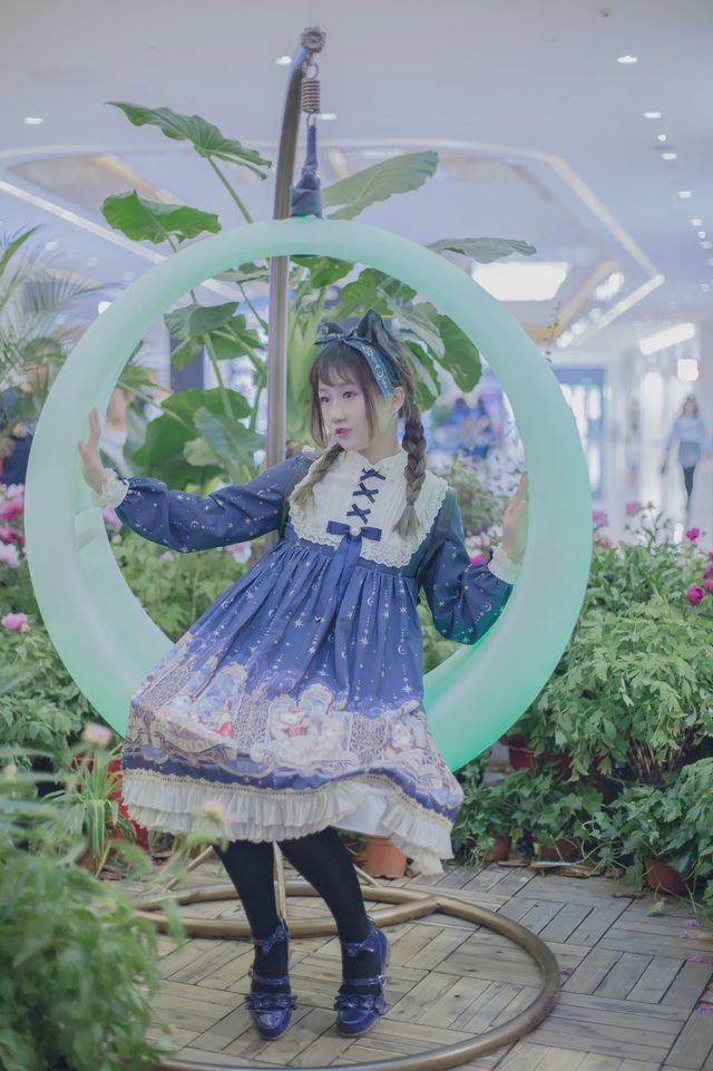 离酱 占星猫LOLITA街拍第 3 张图片