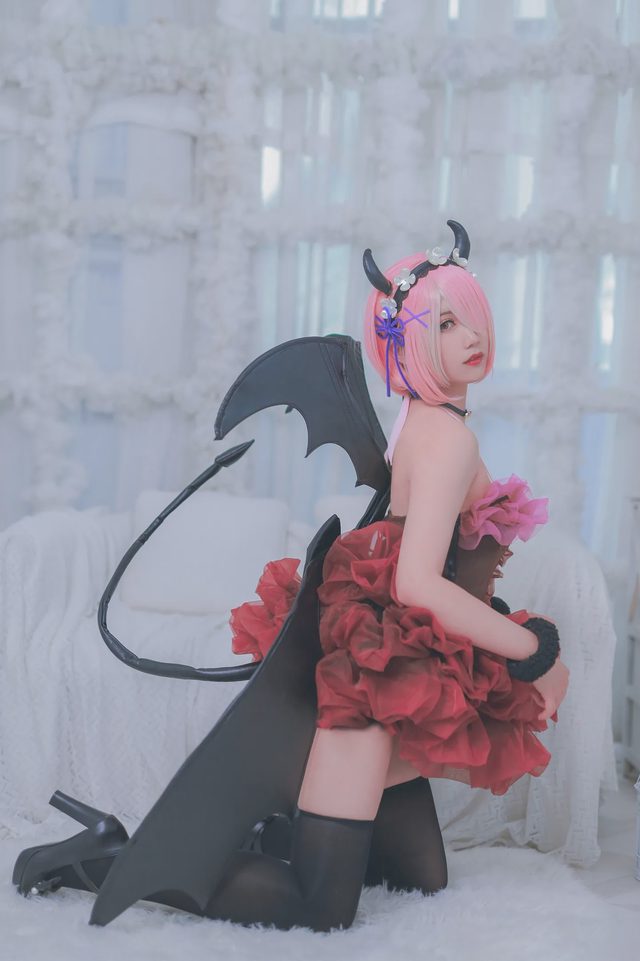 一只郁_可爱_凛 拉姆蕾姆cosplay第 5 张图片