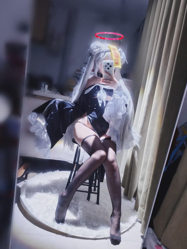 御子miko 碧蓝档案 普拉娜 万圣节僵尸服第 29 张图片