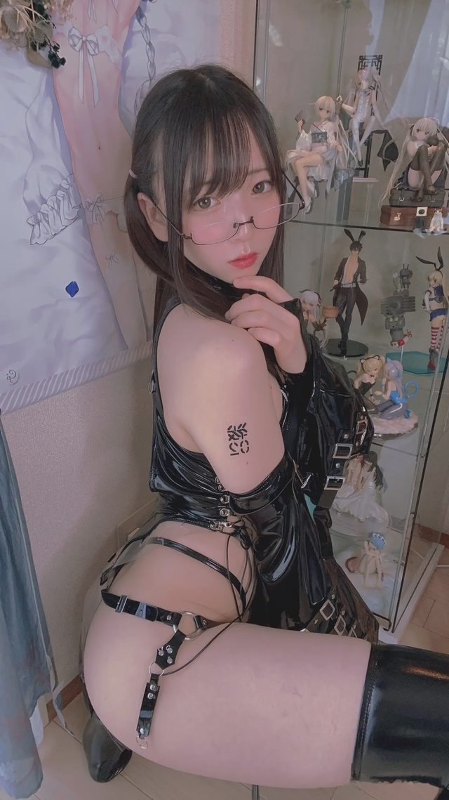 うたたね翠 Fantia 202107 ⚡️エナメルキョンシー☠💜第 1 张图片