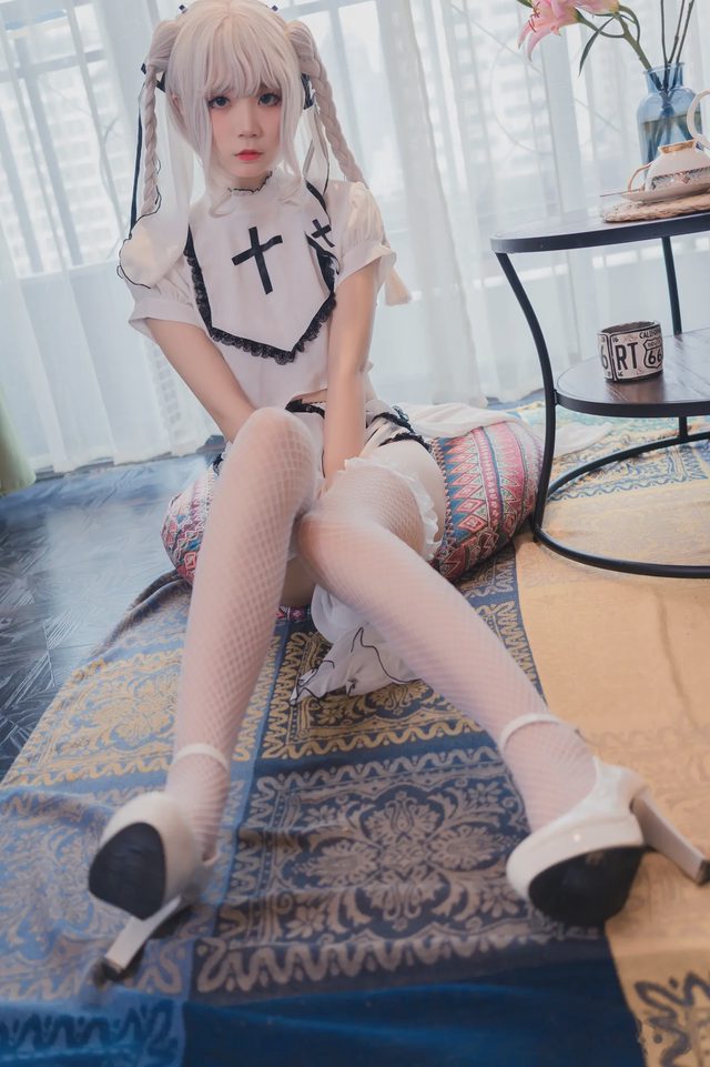 五更百鬼 圣女 吊带白丝第 25 张图片