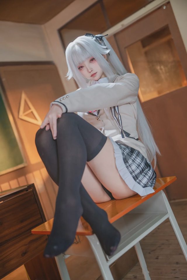 大大卷卷小卷 美少女万华镜 篝之雾枝 校服第 8 张图片