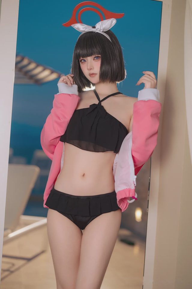 屿鱼 碧蓝档案 静山真白 泳装第 18 张图片