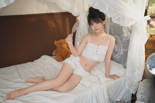 洛城雪 白色吊带第 11 张图片