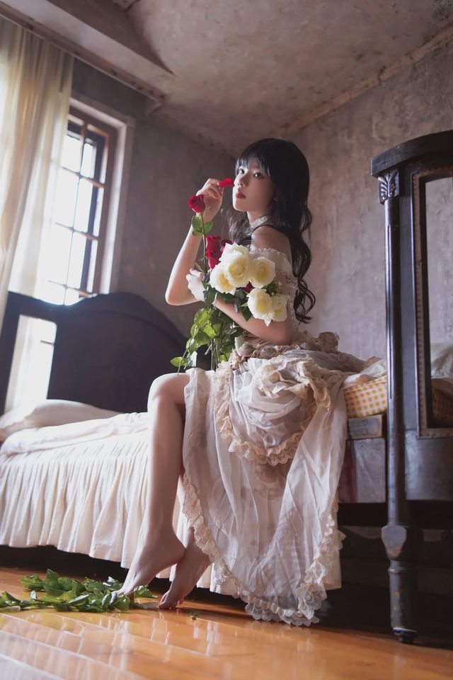 桜桃喵 玻璃玫瑰第 3 张图片